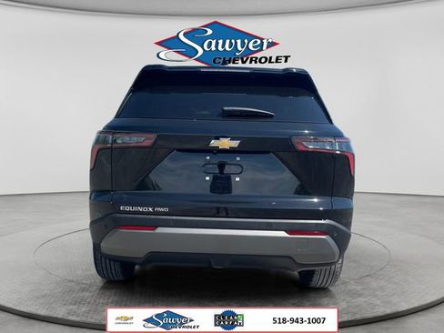 Used 2026 Chevrolet Equinox LT w/ Convenience Package II AWD/4WD image 4