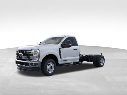 New 2025 Ford F350 XL w/ XL Chrome Package AWD/4WD image 1