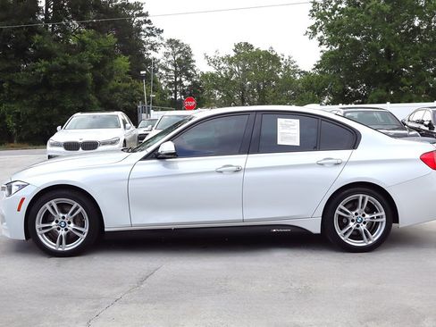 Used 2015 BMW 328i xDrive Sedan AWD/4WD image 4
