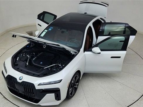 Used 2023 BMW 740i 740i w/ Executive Package image 84