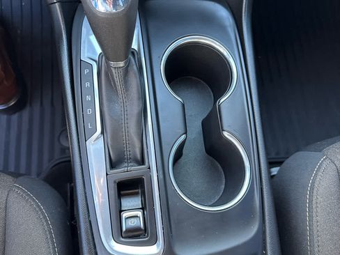 Used 2019 Chevrolet Equinox LT FWD image 15