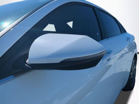 New 2026 Hyundai Elantra Limited image 12