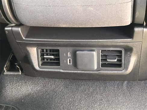 Used 2023 Chevrolet Silverado 1500 LT image 17