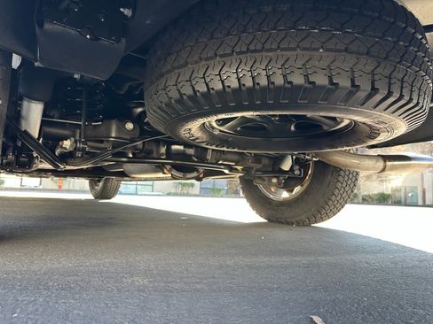 Used 2002 Cadillac Escalade EXT image 65