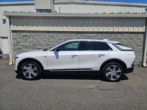 Used 2024 Cadillac Lyriq Tech w/ Driver Assist Package RWD image 3