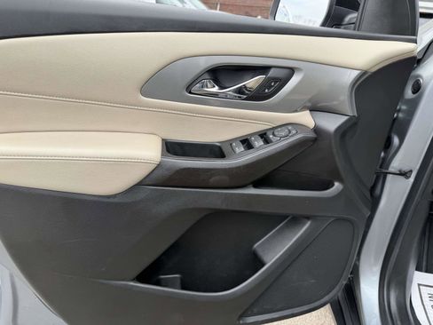 Certified 2023 Chevrolet Traverse LS FWD image 16