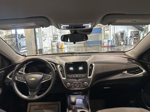 Used 2024 Chevrolet Malibu RS image 15