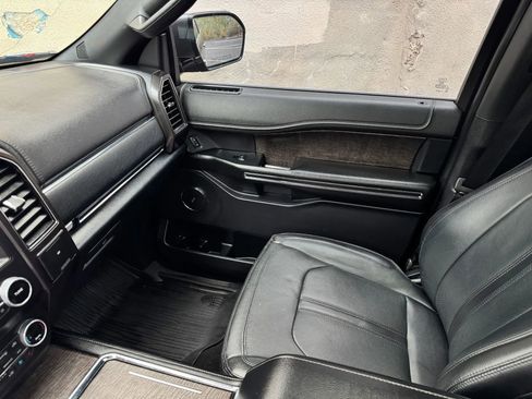 Used 2019 Ford Expedition Max Limited w/ Texas Edition Package RWD image 23