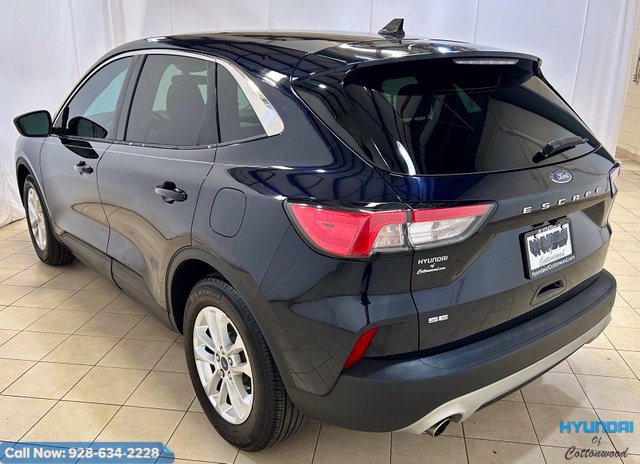 Used 2021 Ford Escape SE w/ Convenience Package FWD image 3