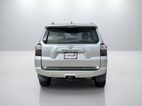 Used 2016 Toyota 4Runner SR5 RWD image 6