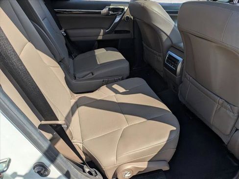 Used 2023 Lexus GX 460 Premium w/ Accessory Package image 21