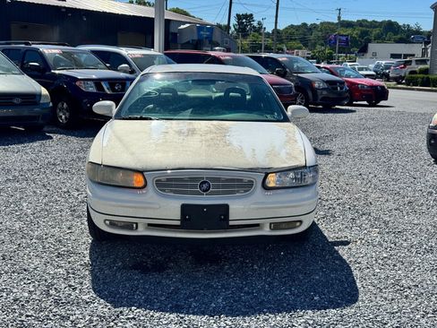 Used 2001 Buick Regal LS w/ Luxury Pkg FWD image 2