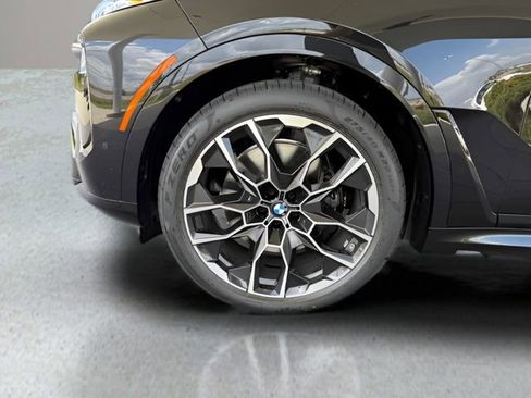 Used 2026 BMW X7 xDrive40i w/ M Sport Package image 13