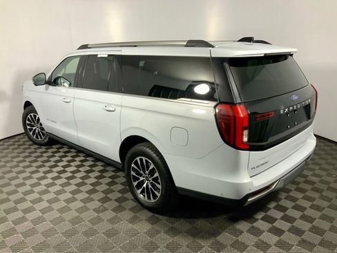 Used 2025 Ford Expedition Max Platinum AWD/4WD image 17