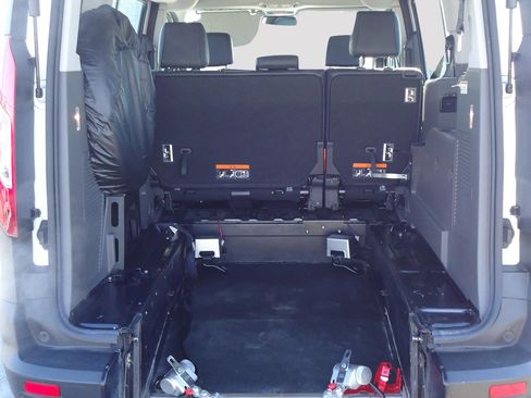 Used 2022 Ford Transit Connect XL image 23