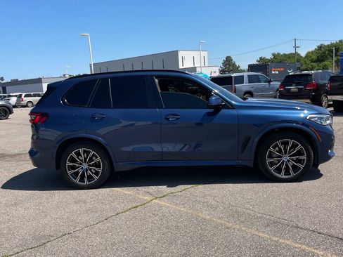 Used 2021 BMW X5 xDrive40i w/ M Sport Package AWD/4WD image 7