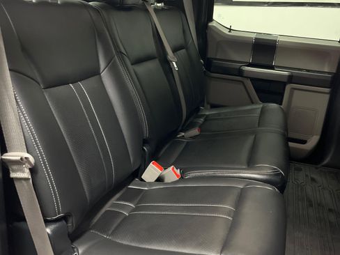 Used 2020 Ford F150 XLT image 24