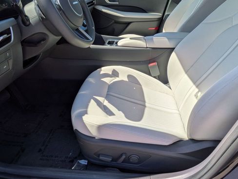 Used 2025 Hyundai Sonata SEL FWD image 24