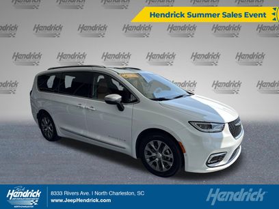 Used 2026 Chrysler Pacifica Pinnacle