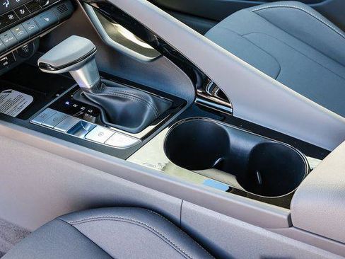New 2026 Hyundai Elantra SEL Sport Premium FWD image 22