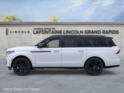 New 2026 Lincoln Navigator L Black Label AWD/4WD image 3