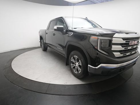 Used 2023 GMC Sierra 1500 SLE w/ Preferred Package AWD/4WD image 36
