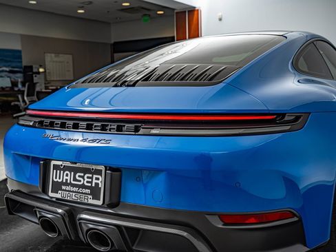 Certified 2025 Porsche 911 Carrera 4 GTS AWD/4WD image 19