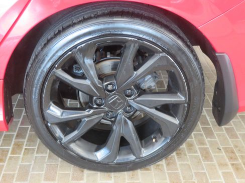 Used 2020 Honda Civic Sport image 8