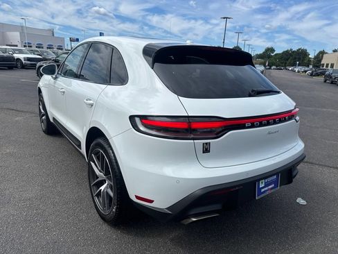 Used 2023 Porsche Macan AWD/4WD image 4