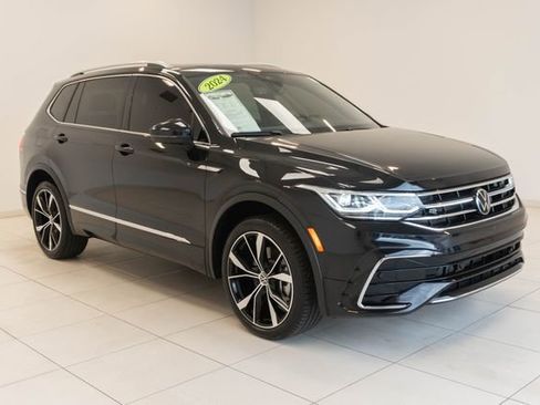 Used 2024 Volkswagen Tiguan SEL R-Line AWD/4WD image 7