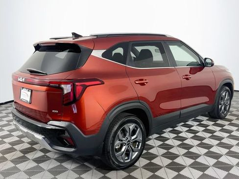 Used 2024 Kia Seltos S AWD/4WD image 8