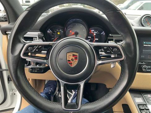 Used 2018 Porsche Macan S image 12