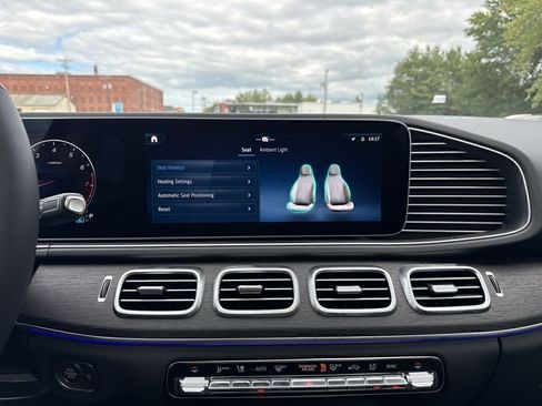 Certified 2026 Mercedes-Benz GLE 350 4MATIC image 37