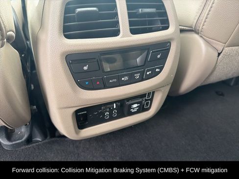 Used 2019 Honda Pilot Touring image 15