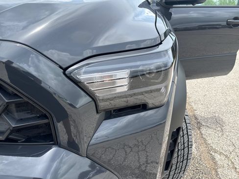 New 2026 Toyota 4Runner TRD Off-Road Premium AWD/4WD image 31