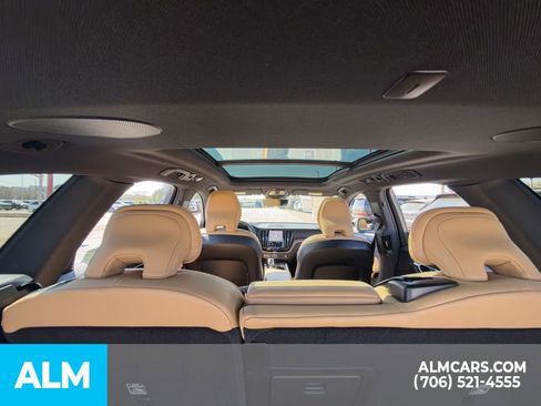 Used 2023 Volvo XC60 B5 Ultimate w/ Protection Package Premier AWD/4WD image 20