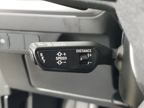 Certified 2024 Audi Q4 e-tron Premium image 39