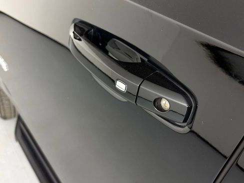 Used 2025 Chevrolet Tahoe LT image 15