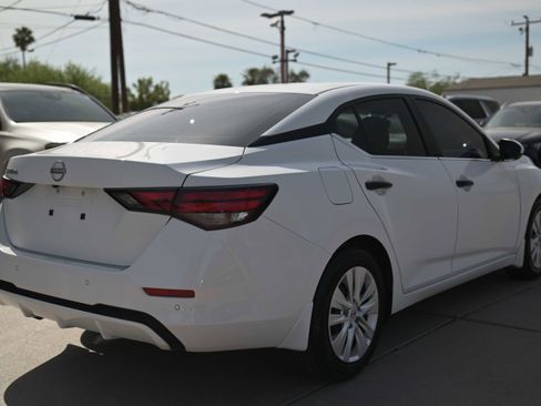 Used 2024 Nissan Sentra S image 9