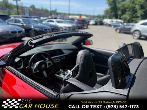 Used 2020 BMW Z4 sDrive30i w/ M Sport Package RWD image 22