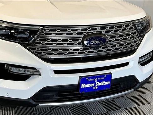 Used 2020 Ford Explorer Limited image 30