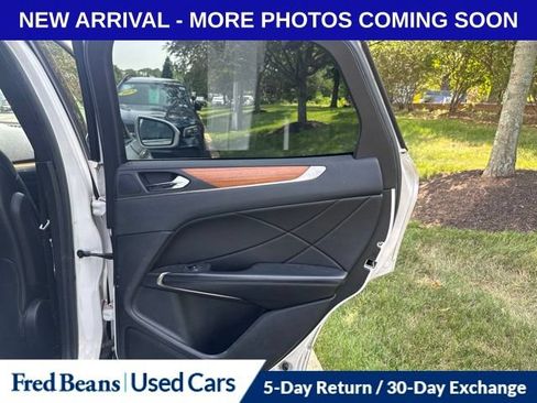 Used 2018 Lincoln MKC Select w/ Select Plus Package AWD/4WD image 14