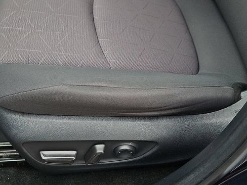 Used 2020 Toyota RAV4 XLE w/ All Weather Liner Package AWD/4WD image 20