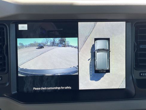 Used 2022 Ford Bronco Wildtrak image 24