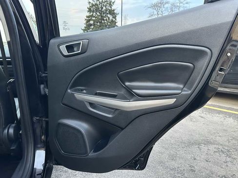 Used 2020 Ford EcoSport Titanium image 31