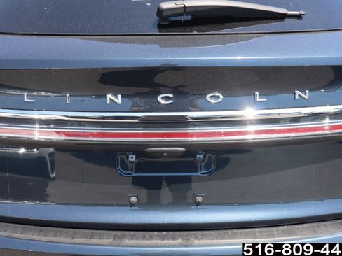 Used 2023 Lincoln Nautilus Reserve w/ Cargo Utility Package AWD/4WD image 34