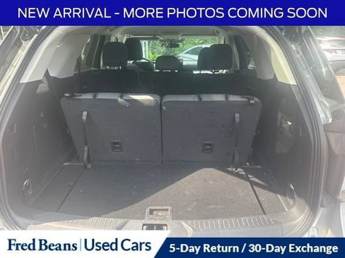 Used 2025 Ford Explorer Active AWD/4WD image 8