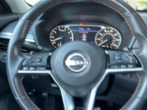 Used 2024 Nissan Altima 2.5 SR image 17