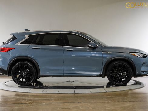 Used 2023 INFINITI QX50 Sensory image 9