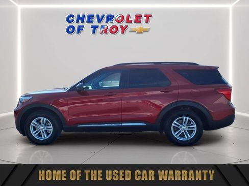 Used 2021 Ford Explorer XLT w/ Class III Trailer Tow Package AWD/4WD image 5